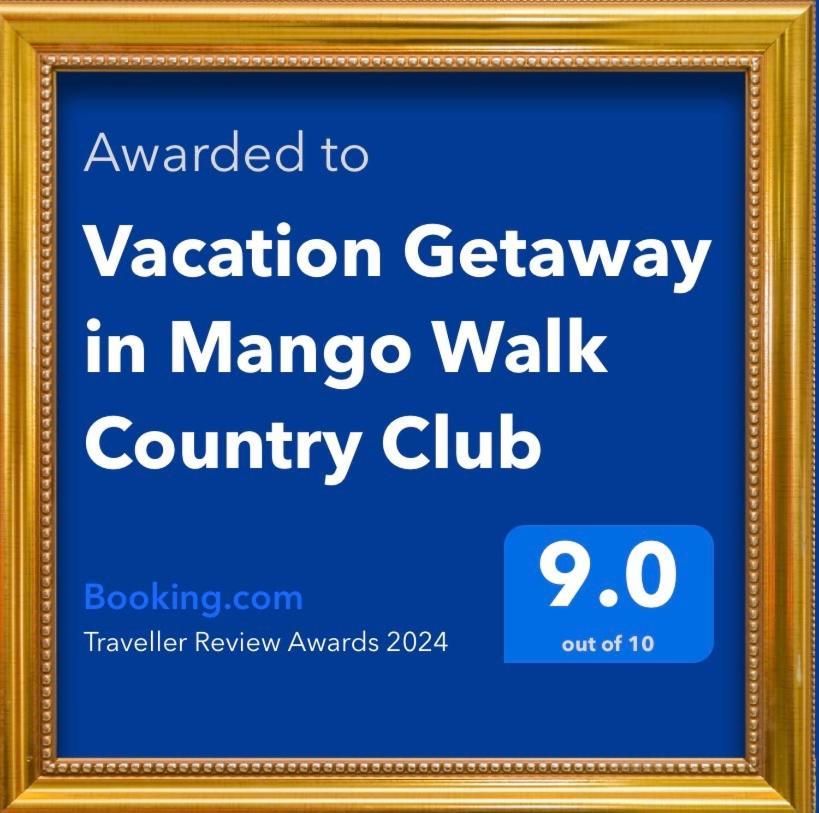 Vacation Getaway In Mango Walk Country Club Apartment Montego Bay Exterior photo